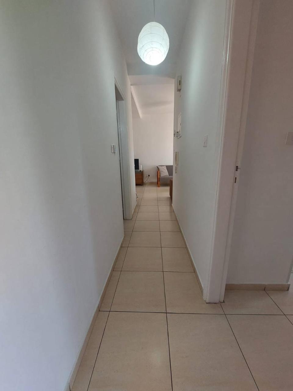 Sunny 2 Bedroom Larnaca Center Bagian luar foto